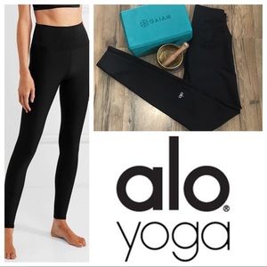 Alo yoga black high waist air lift yoga pants